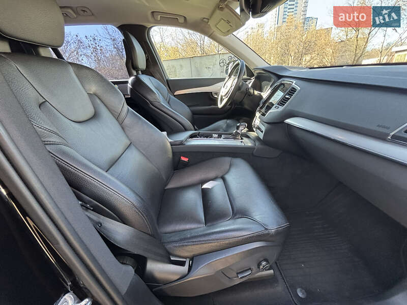 Позашляховик / Кросовер Volvo XC90 2017 в Києві