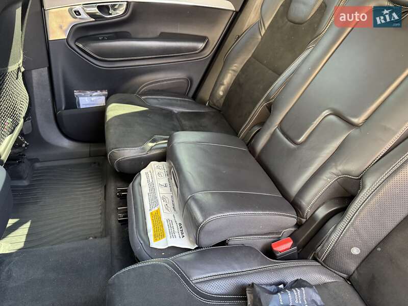 Внедорожник / Кроссовер Volvo XC90 2015 в Тернополе