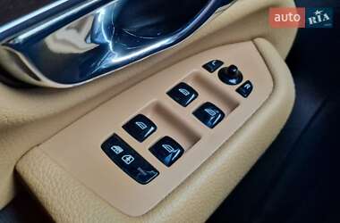 Внедорожник / Кроссовер Volvo XC90 2015 в 