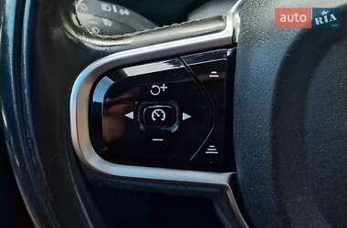 Внедорожник / Кроссовер Volvo XC90 2015 в 