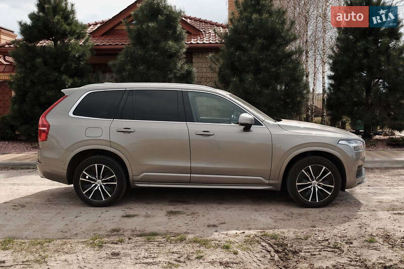 Volvo XC90 2021