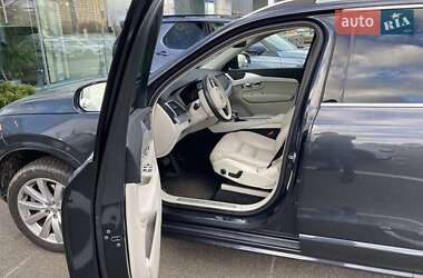 Внедорожник / Кроссовер Volvo XC90 2016 в 