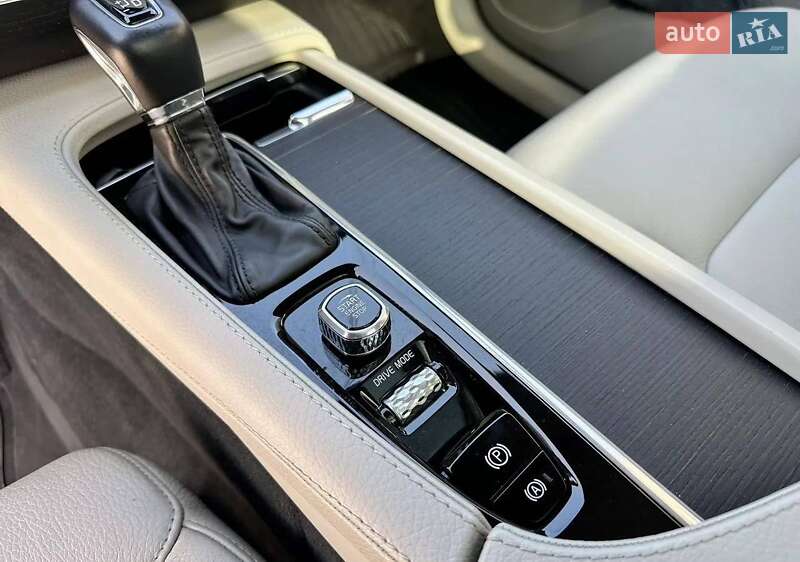 Позашляховик / Кросовер Volvo XC90 2019 в Одесі