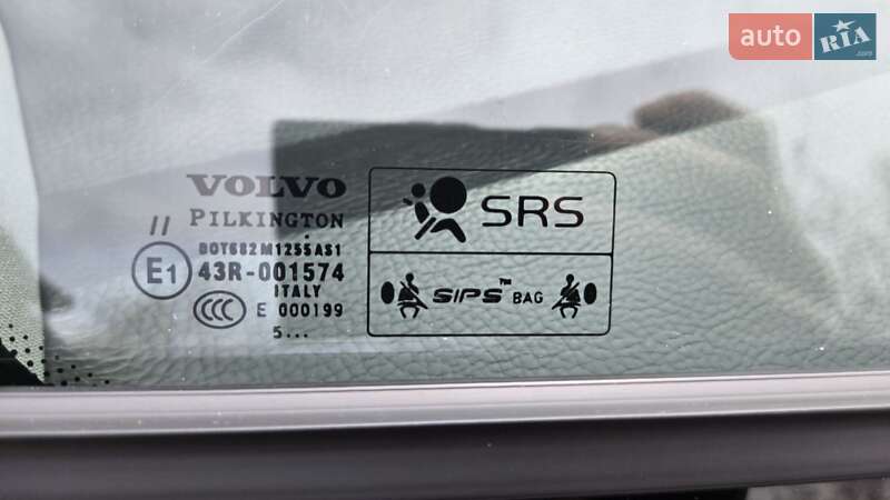 Внедорожник / Кроссовер Volvo XC90 2006 в Киеве