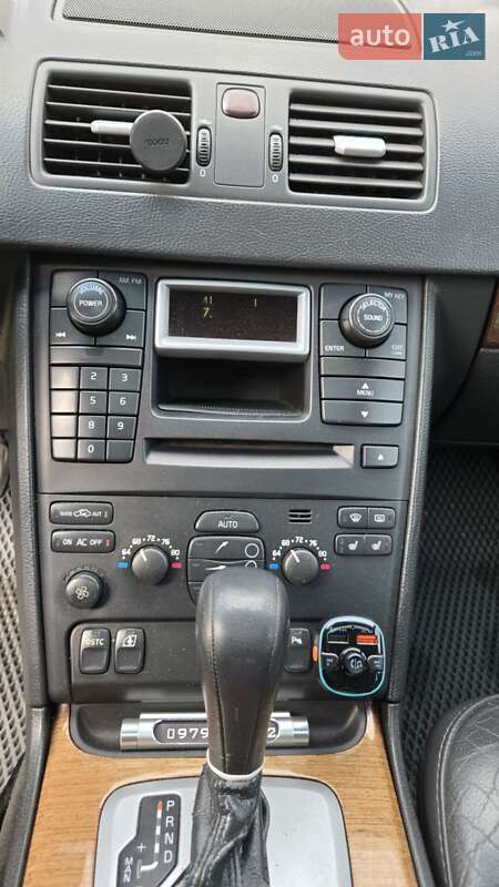 Внедорожник / Кроссовер Volvo XC90 2006 в Киеве