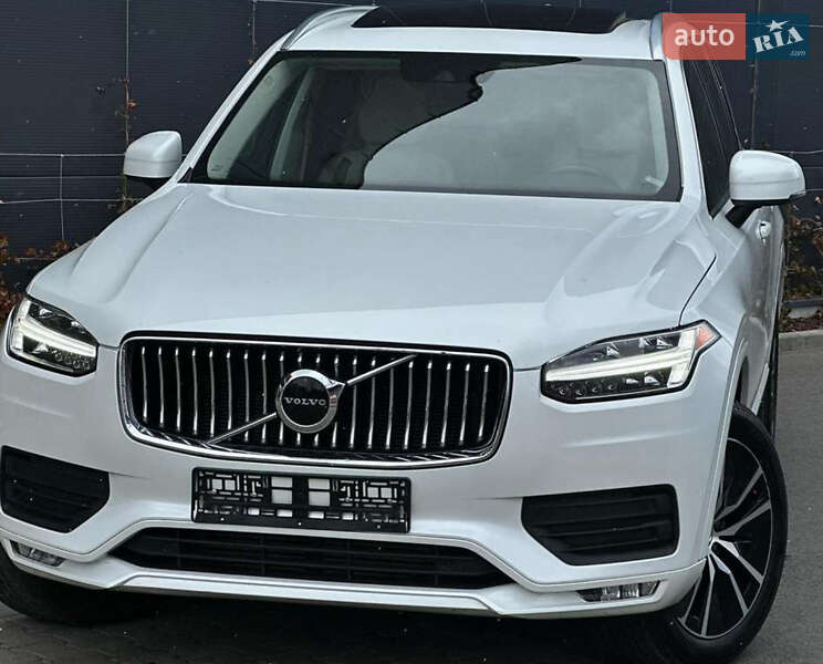 Внедорожник / Кроссовер Volvo XC90 2019 в 