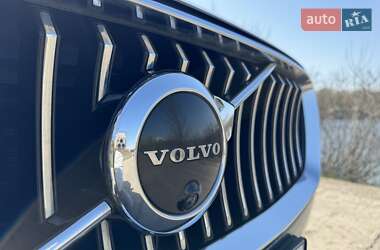 Внедорожник / Кроссовер Volvo XC90 2020 в 
