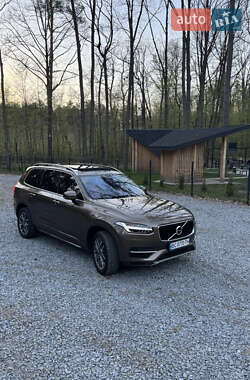 Внедорожник / Кроссовер Volvo XC90 2015 в 