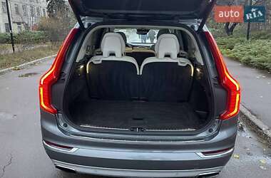 Внедорожник / Кроссовер Volvo XC90 2018 в 
