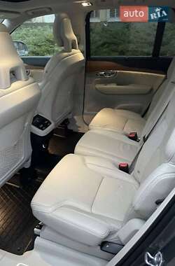 Внедорожник / Кроссовер Volvo XC90 2018 в 
