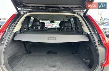 Внедорожник / Кроссовер Volvo XC90 2022 в 