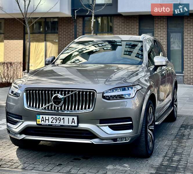 Позашляховик / Кросовер Volvo XC90 2020 в 
