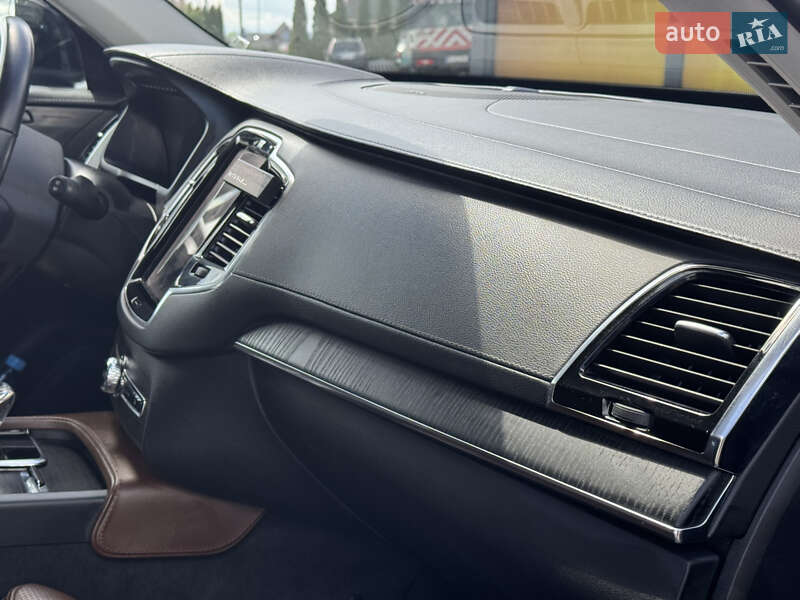 Внедорожник / Кроссовер Volvo XC90 2020 в Стрые