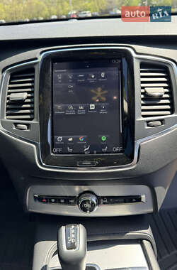 Внедорожник / Кроссовер Volvo XC90 2015 в 