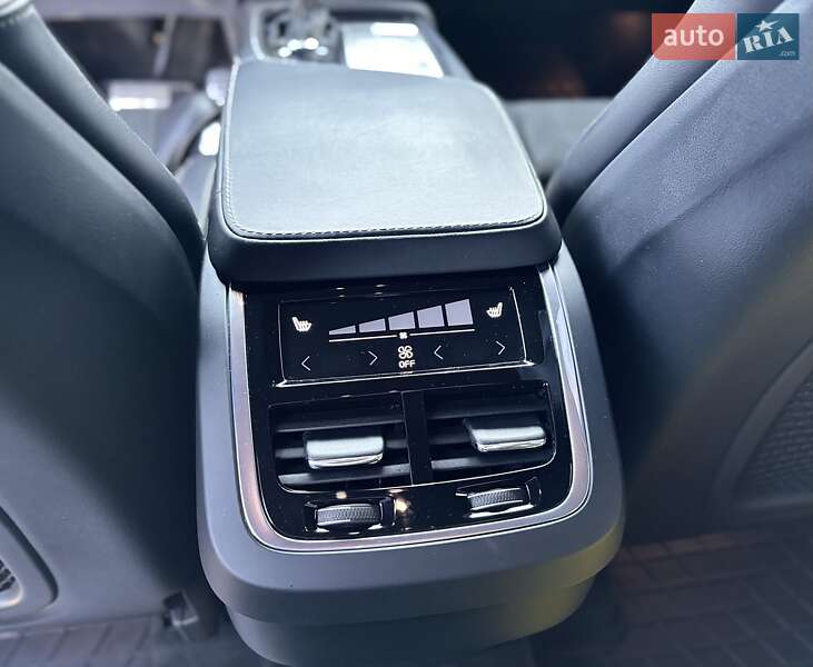 Позашляховик / Кросовер Volvo XC90 2017 в Харкові