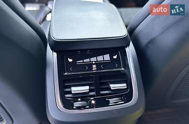 Внедорожник / Кроссовер Volvo XC90 2017 в 