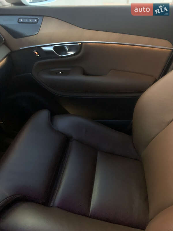 Позашляховик / Кросовер Volvo XC90 2020 в Харкові фото 20 Позашляховик / Кросовер Volvo XC90 2020 в Харкові