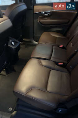 Внедорожник / Кроссовер Volvo XC90 2020 в 
