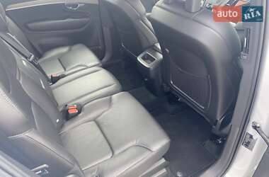 Внедорожник / Кроссовер Volvo XC90 2019 в 