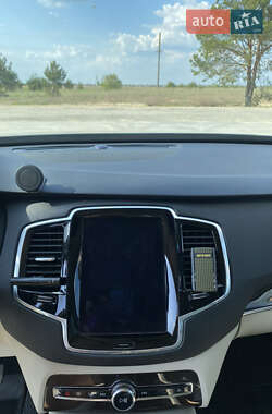 Позашляховик / Кросовер Volvo XC90 2016 в 