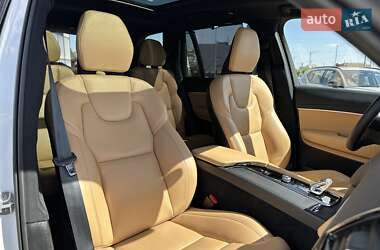 Внедорожник / Кроссовер Volvo XC90 2023 в 