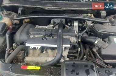 Внедорожник / Кроссовер Volvo XC90 2004 в 