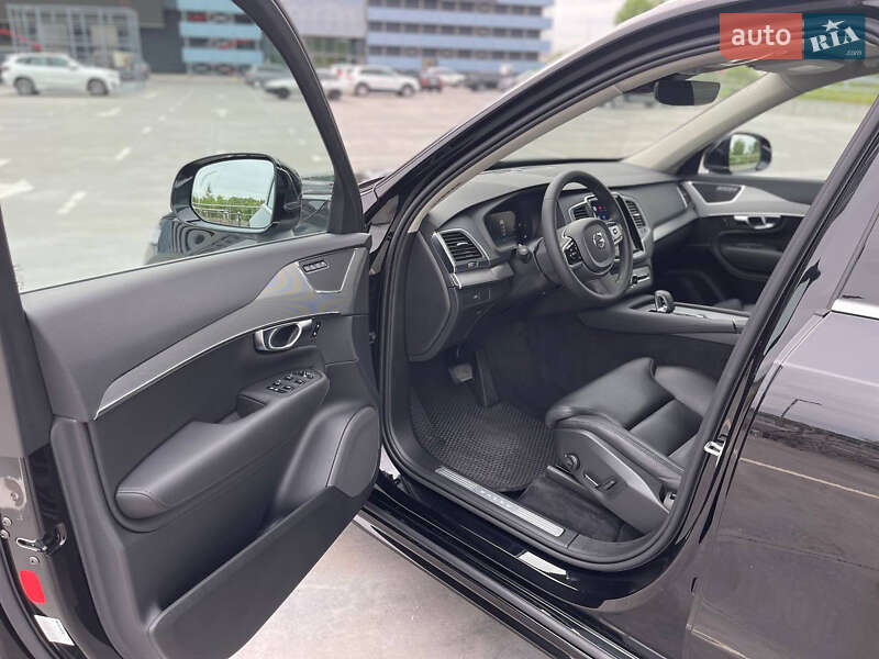 Внедорожник / Кроссовер Volvo XC90 2022 в Киеве