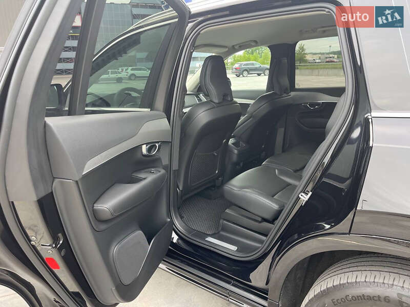 Внедорожник / Кроссовер Volvo XC90 2022 в Киеве