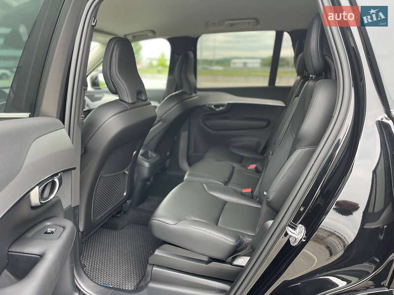 Внедорожник / Кроссовер Volvo XC90 2022 в Киеве