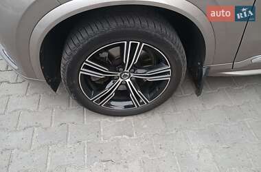 Позашляховик / Кросовер Volvo XC90 2020 в 