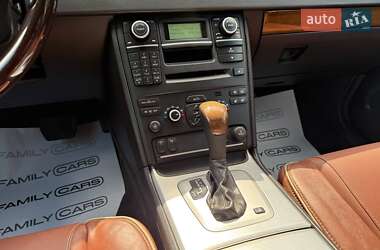 Позашляховик / Кросовер Volvo XC90 2011 в 
