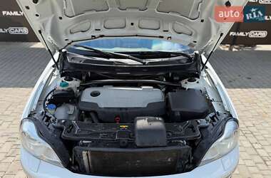 Позашляховик / Кросовер Volvo XC90 2011 в 