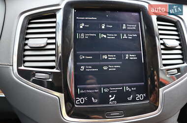 Внедорожник / Кроссовер Volvo XC90 2018 в 