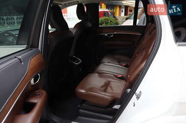 Внедорожник / Кроссовер Volvo XC90 2018 в 
