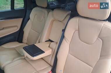 Позашляховик / Кросовер Volvo XC90 2017 в 