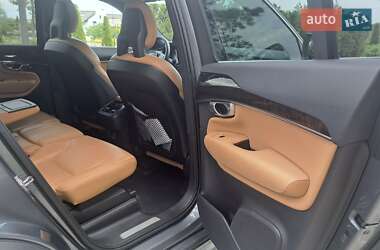 Позашляховик / Кросовер Volvo XC90 2017 в 