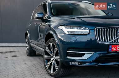Внедорожник / Кроссовер Volvo XC90 2022 в 
