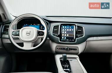 Внедорожник / Кроссовер Volvo XC90 2022 в 