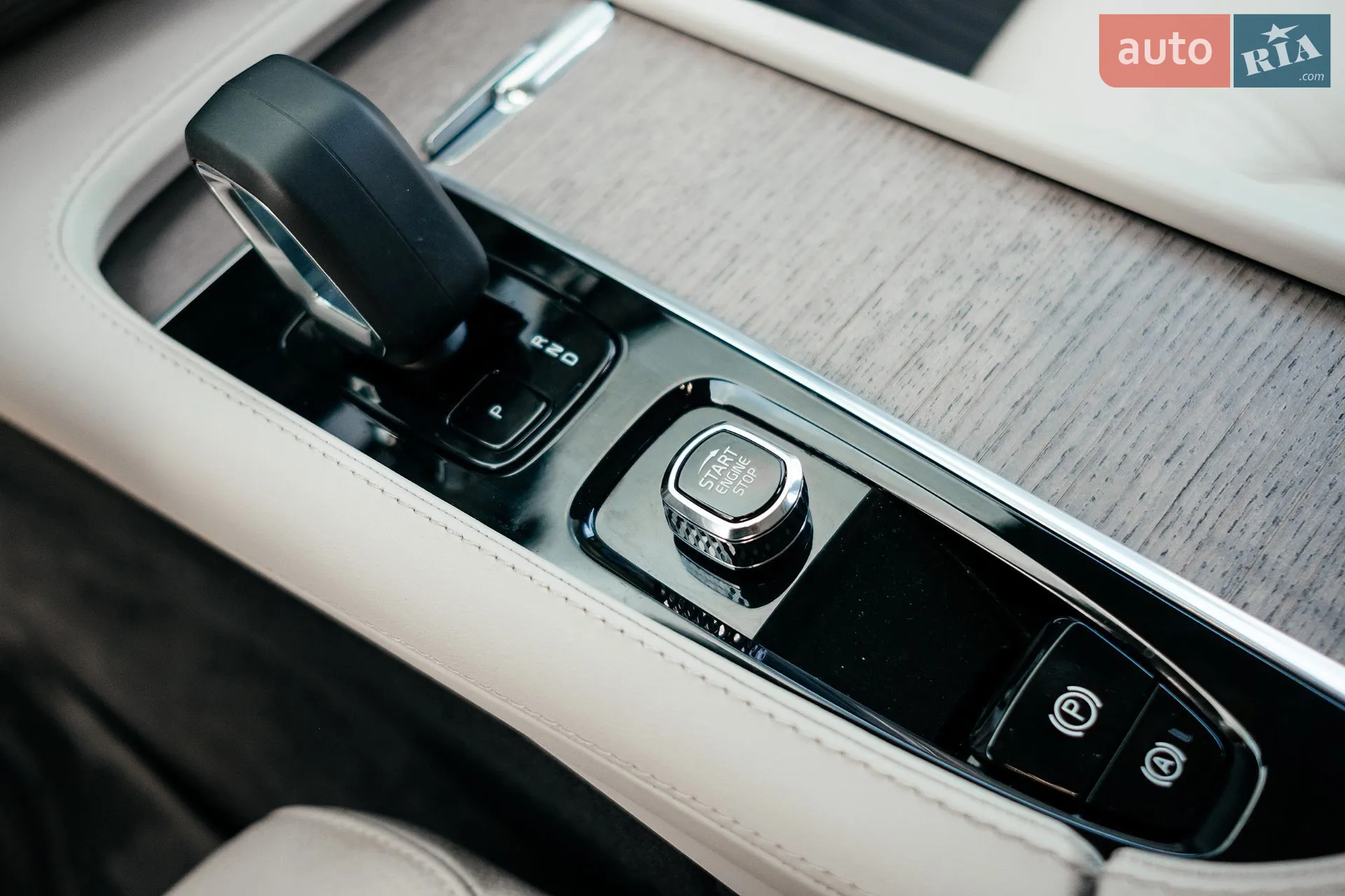 2022 Volvo XC90 - мініатюра 211