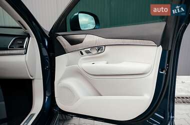Внедорожник / Кроссовер Volvo XC90 2022 в 
