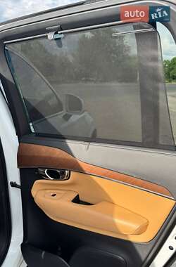 Внедорожник / Кроссовер Volvo XC90 2016 в 