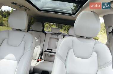 Позашляховик / Кросовер Volvo XC90 2019 в 