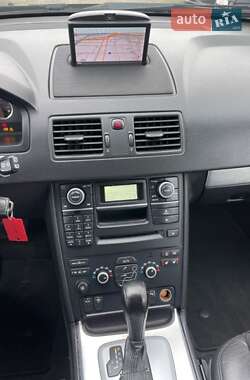 Позашляховик / Кросовер Volvo XC90 2010 в 