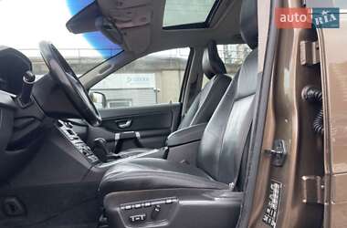Позашляховик / Кросовер Volvo XC90 2010 в 
