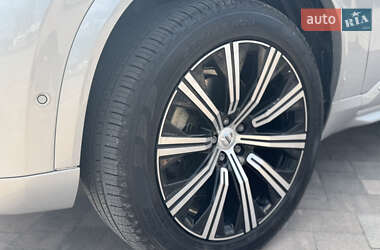 Позашляховик / Кросовер Volvo XC90 2022 в 