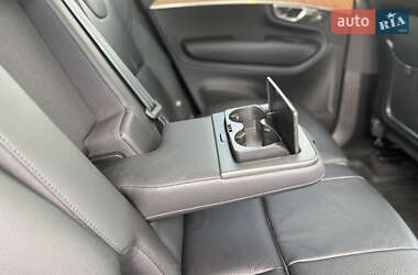 Позашляховик / Кросовер Volvo XC90 2022 в 