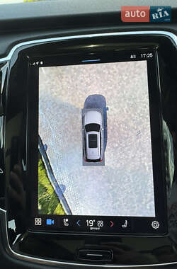 Позашляховик / Кросовер Volvo XC90 2022 в 