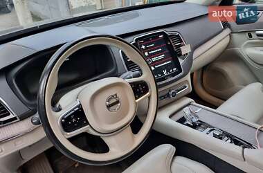 Внедорожник / Кроссовер Volvo XC90 2020 в 