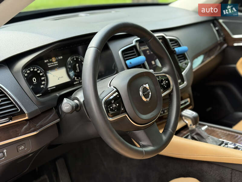 Внедорожник / Кроссовер Volvo XC90 2015 в Киеве