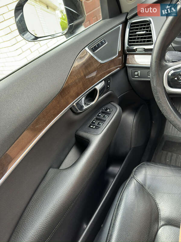 Внедорожник / Кроссовер Volvo XC90 2016 в Перегинском